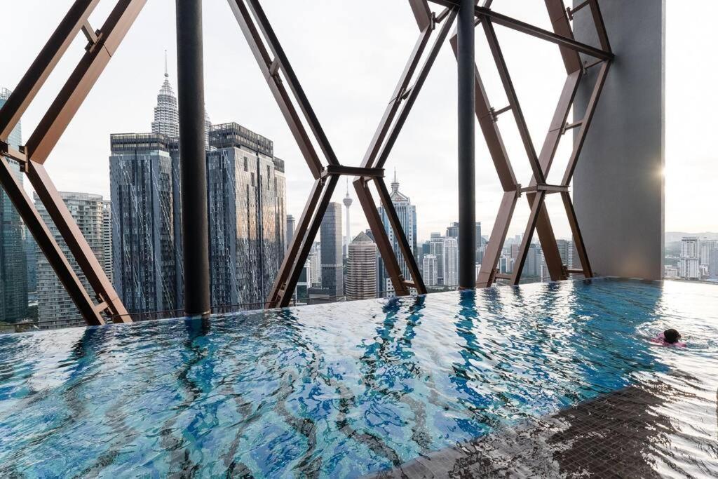 Klcc Musicalsty5Pax At Scarletzsuites Kuala Lumpur Dış mekan fotoğraf