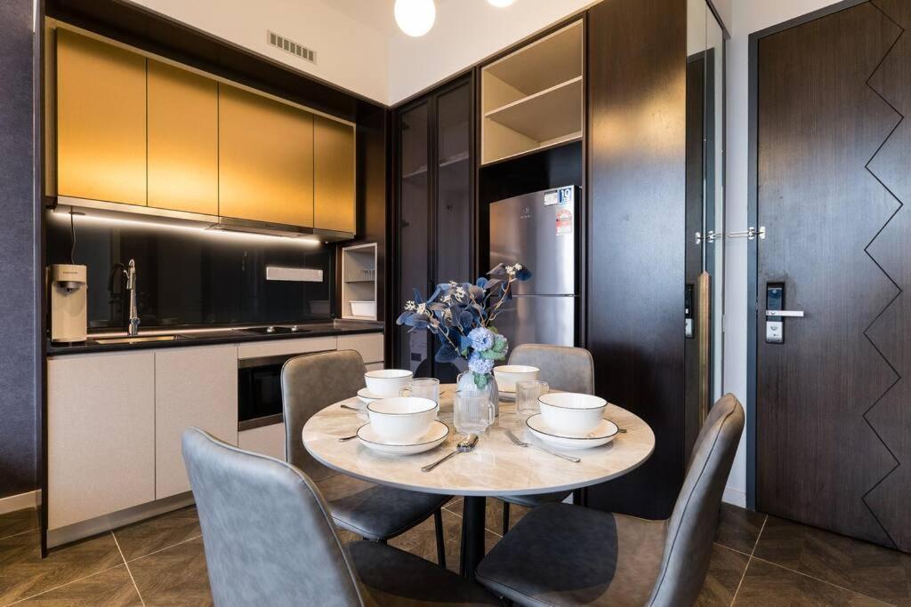 Klcc Musicalsty5Pax At Scarletzsuites Kuala Lumpur Dış mekan fotoğraf