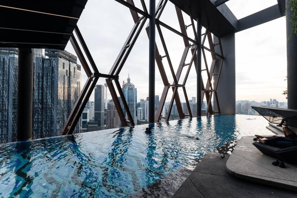 Klcc Musicalsty5Pax At Scarletzsuites Kuala Lumpur Dış mekan fotoğraf