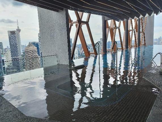 Klcc Musicalsty5Pax At Scarletzsuites Kuala Lumpur Dış mekan fotoğraf